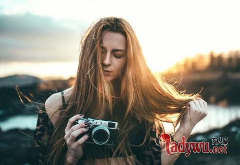 能把男朋友撩硬的行为 什么动作可以让男人硬