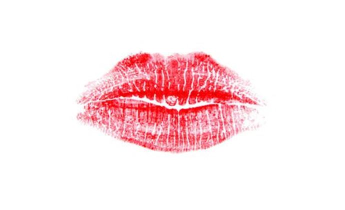 草莓印怎么快速消除 只需一小时即可快速消除草莓印