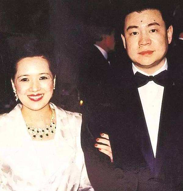 蔡少芬和刘銮雄情史 宝咏琴为何不恨蔡少芬