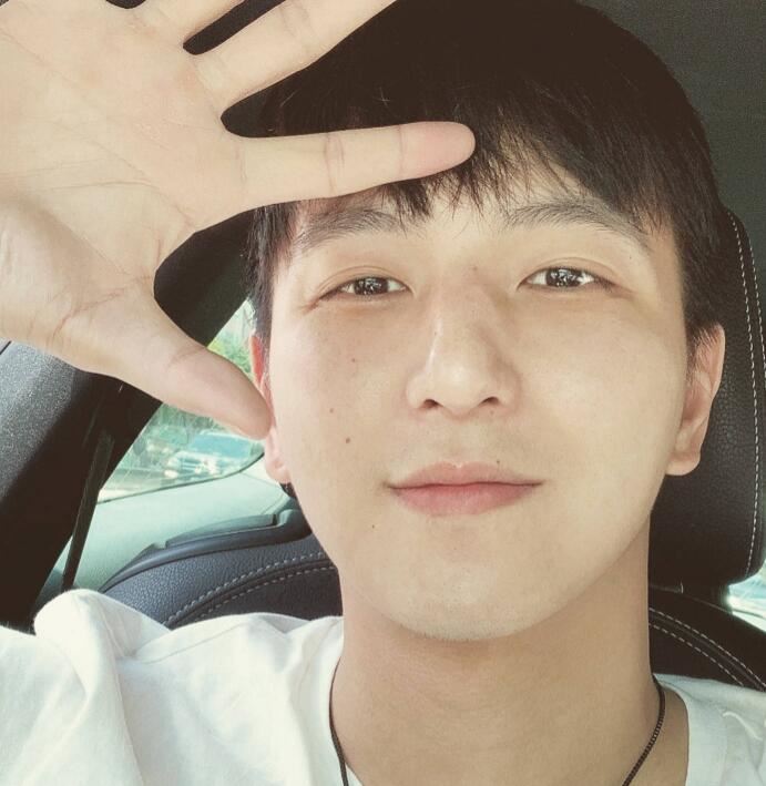 棒棒糖杨奇煜结婚 杨奇煜老婆是谁个人资料照片简介曝光