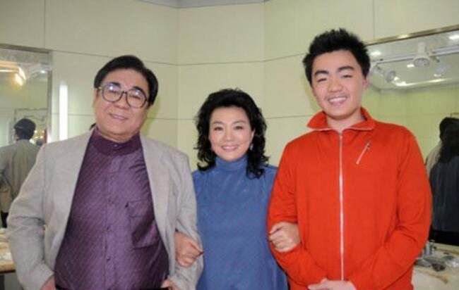 金铁霖的历任妻子 和李谷一离婚的内幕