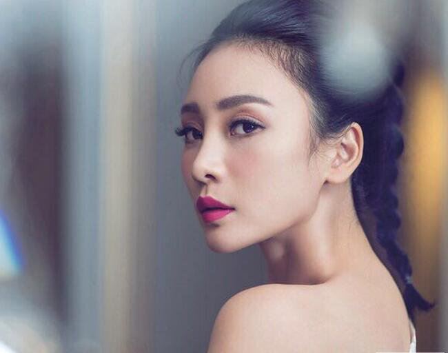 柳岩和谁上过床 走红后节目中自曝情史