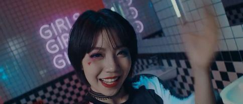  抖音不如菩提树下割肉喂鹰歌名叫什么