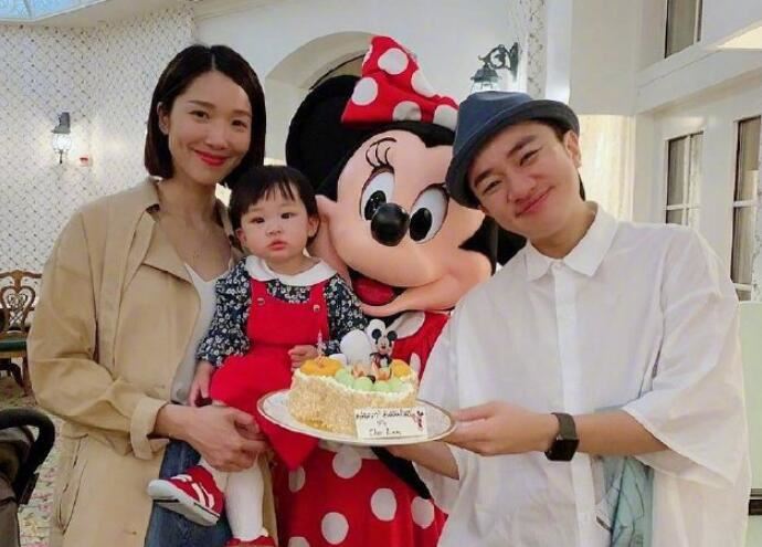 王祖蓝老婆怀二胎 李亚男腹中宝宝性别是男是女