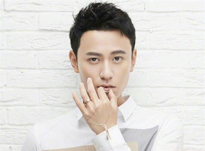 秦俊杰李玥关系亲姐弟 秦俊杰李玥为什么不同姓