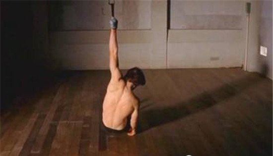 最血腥暴力重口味电影推荐 先安抚好小心脏吧