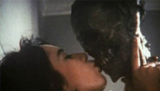 最血腥暴力重口味电影推荐 先安抚好小心脏吧