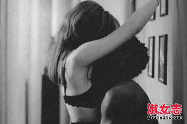 女人高潮是个什么样子 人人都能潮吹？