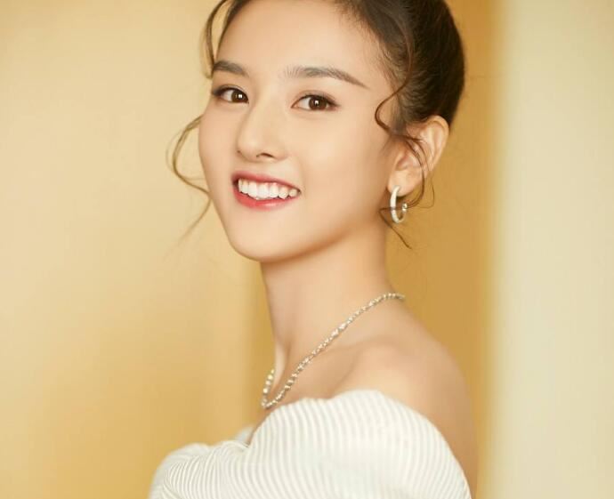 宋祖儿回应恋情 粉丝为偶像操碎了心