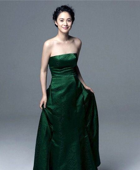 姜文的老婆是谁？周韵家庭背景