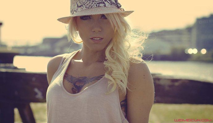 同时爱上两个人很痛苦 爱上两个人的心理原因