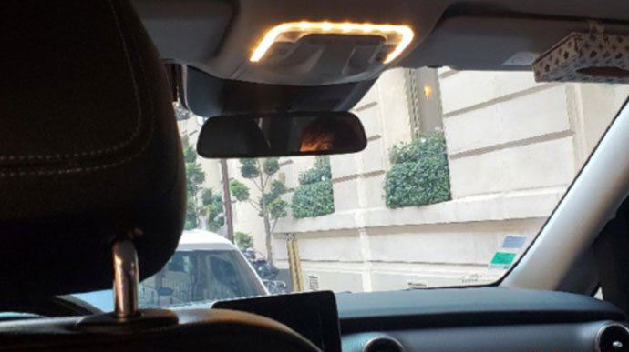 王晨艺怼机场代拍 理智追星不好吗