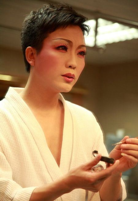 李玉刚资料近况 李玉刚和石头什么关系