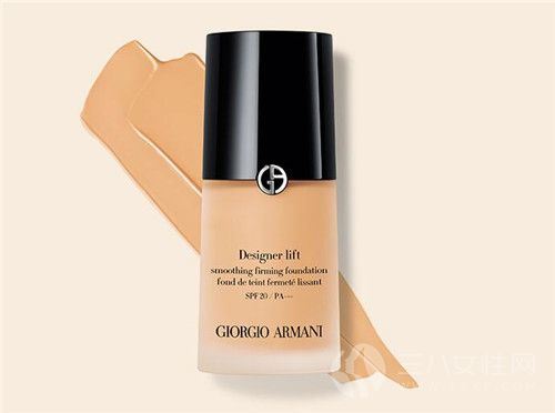 阿玛尼粉底液哪款好 适合黄皮的色号是什么