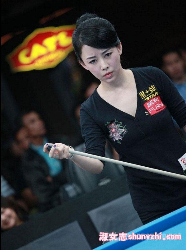 潘晓婷的胸有多大 潘晓婷的胸压球 大胸惹祸