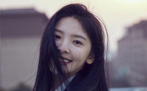  费启鸣章若楠穿情侣装 两人关系在一起了？