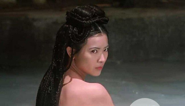 蓝洁瑛事件大佬是谁 沦落称为街头的“疯婆子”