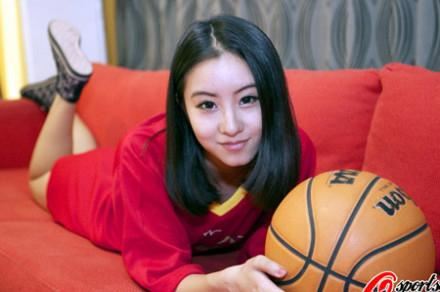 毛晓慧王鹤棣什么关系 怎么认识的