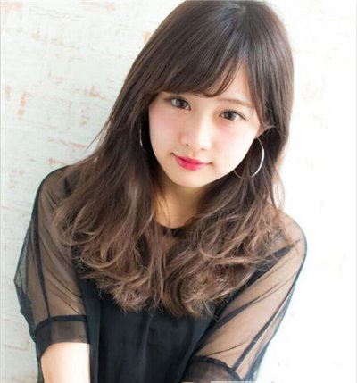 2019圆脸中长发发型女 让你秒变优雅美女