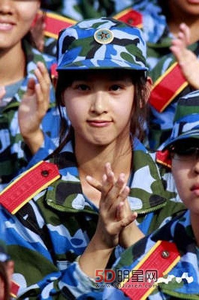 章泽天清华校花照片 奶茶妹妹学生时期照片