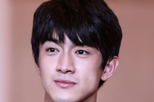 林更新活跃像粉头 林更新林允儿关系怎么样