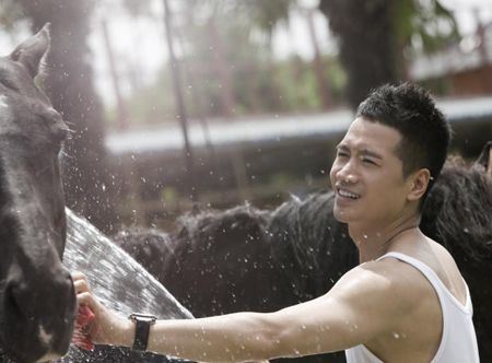 何晟铭老婆叫什么 演员何晟铭老婆儿子资料