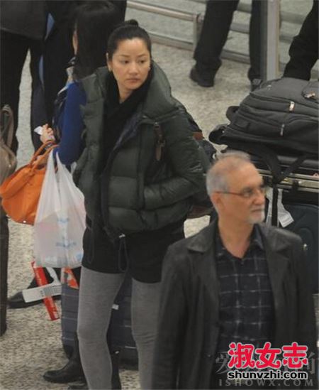 郭碧婷素颜现身无人识 女明星素颜如路人