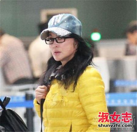 郭碧婷素颜现身无人识 女明星素颜如路人