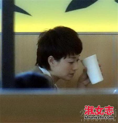 郭碧婷素颜现身无人识 女明星素颜如路人