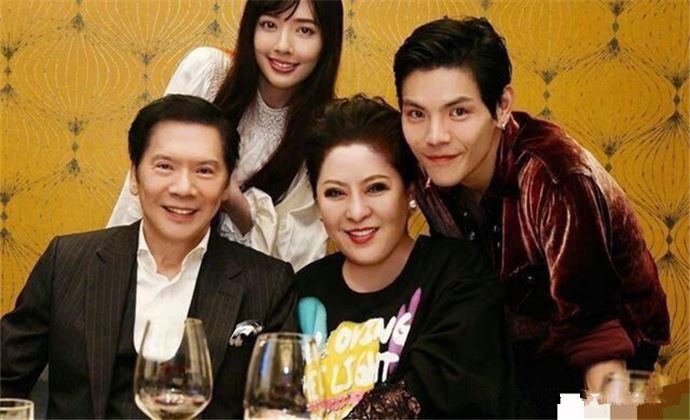 向佐郭碧婷怎么认识的 揭秘豪门长子与女明星的爱情故事