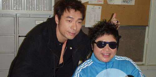 许志安韩红街头激吻 真相无聊又好笑