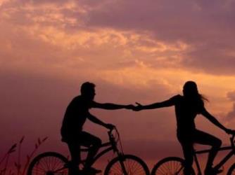 恋爱中的男人“不老实”,为何女人不拒绝?