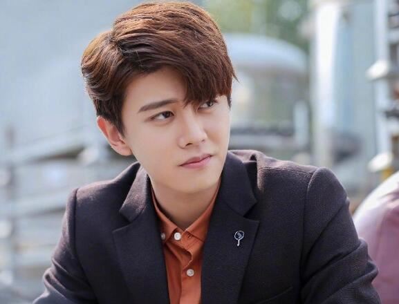 任嘉伦个人资料简介被扒 他的真实身高有多少米？