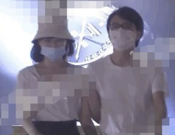 黄龄男朋友吉他手胡洋个人资料和照片 胡洋前妻是谁爆料黄龄是小三插足