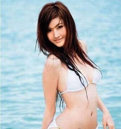 三大最美日本人妖 佐藤佳代性感到妹子都自愧不如