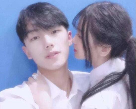 杨清柠出轨视频竟然没穿裤子 出轨付守东后表示喜欢绿帽子