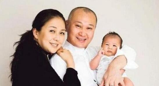 孔子第79代后人孔垂燊 母亲安雅曾因摇头丸坐牢