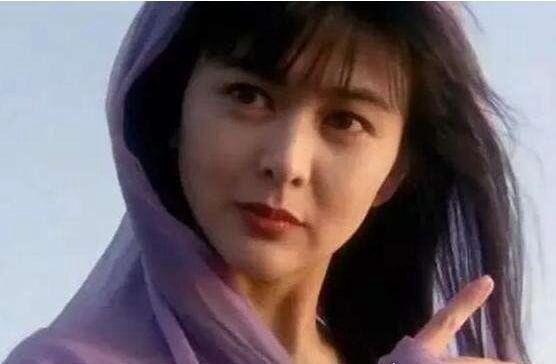 关之琳高尔夫球事件真相 下体塞2个高尔夫球狂赚2千万