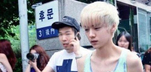 鹿晗吸毒图片根本不存在 疑似SM娱乐公司诋毁造谣行为