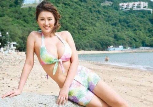 中国十大乳神排行榜 最美乳神是樊玲(喷血写真图)