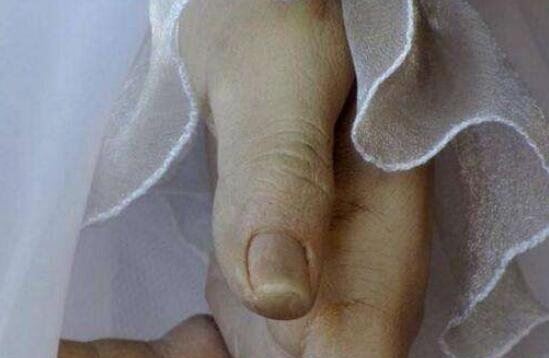 帕斯卡拉干尸新娘真相 用真实尸体做成的鬼娃新娘
