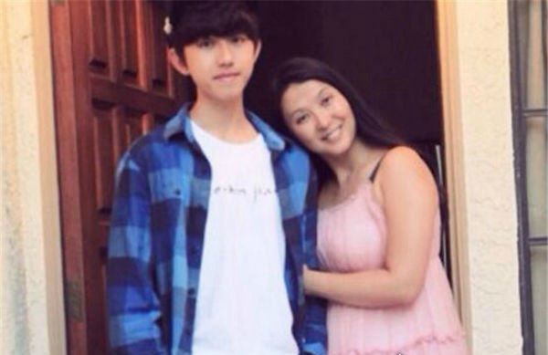 蔡徐坤的爸爸蔡德华身份曝光 曾拒绝儿子加入tfboys组合