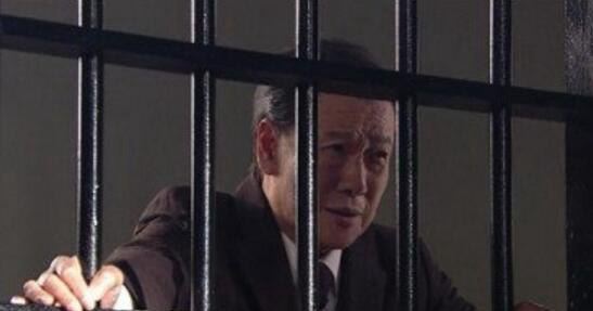 使徒行者黑警是谁分析 卓凯的上司兼师父郭学华