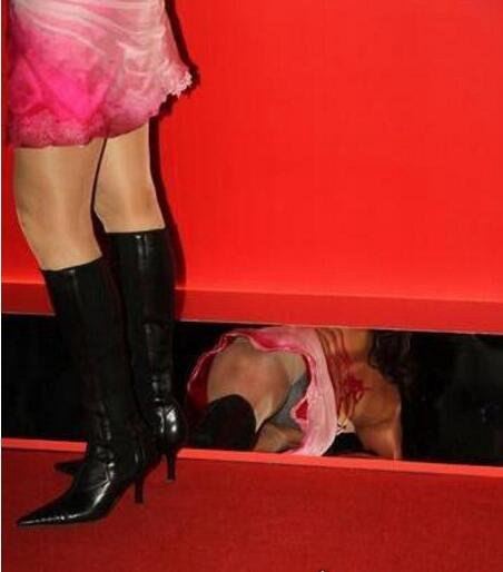 国内外十大豪放女明星走光图片 故意走光给你看