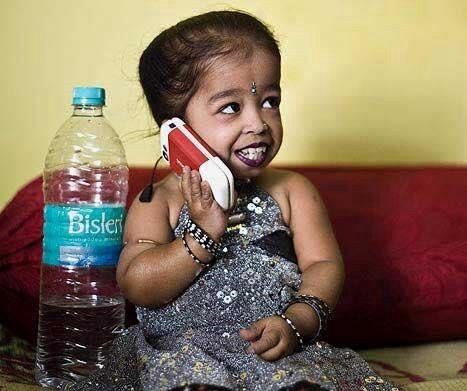 世界最矮的人排名 十大世界最矮袖珍人(最矮一位54.6cm)