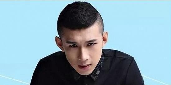 mc天佑花3000万解约yy的原因 在yy被排挤完全待不下去了