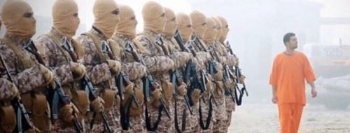 飞行员卡萨斯贝活活被火烧死 场面一度惨绝人寰