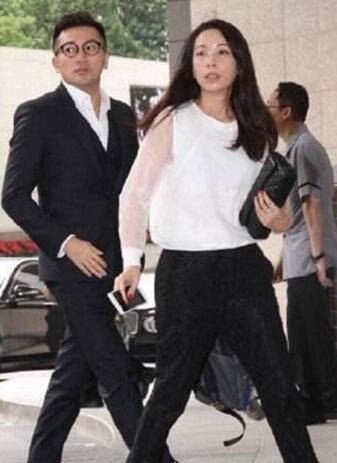 苏有朋老婆颜丹晨资料 贴身助理Amy隐婚十二年