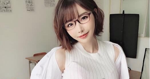 深田咏美是谁 日本新晋宅男女神(最受欢迎的艾薇女星)