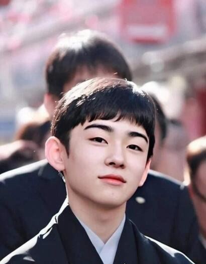 日本第一美少年 藤间斋的未婚妻身份揭秘(家世背景强大)